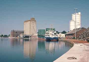 Sharpness Dock Current